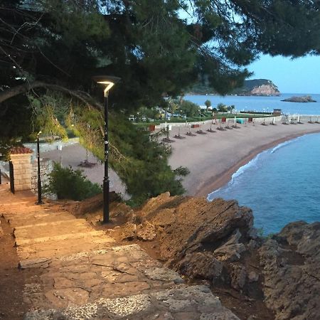 Sound Of The Sea Apartment Sveti Stefan Bagian luar foto