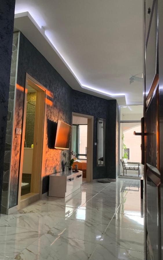 Sound Of The Sea Apartment Sveti Stefan Bagian luar foto