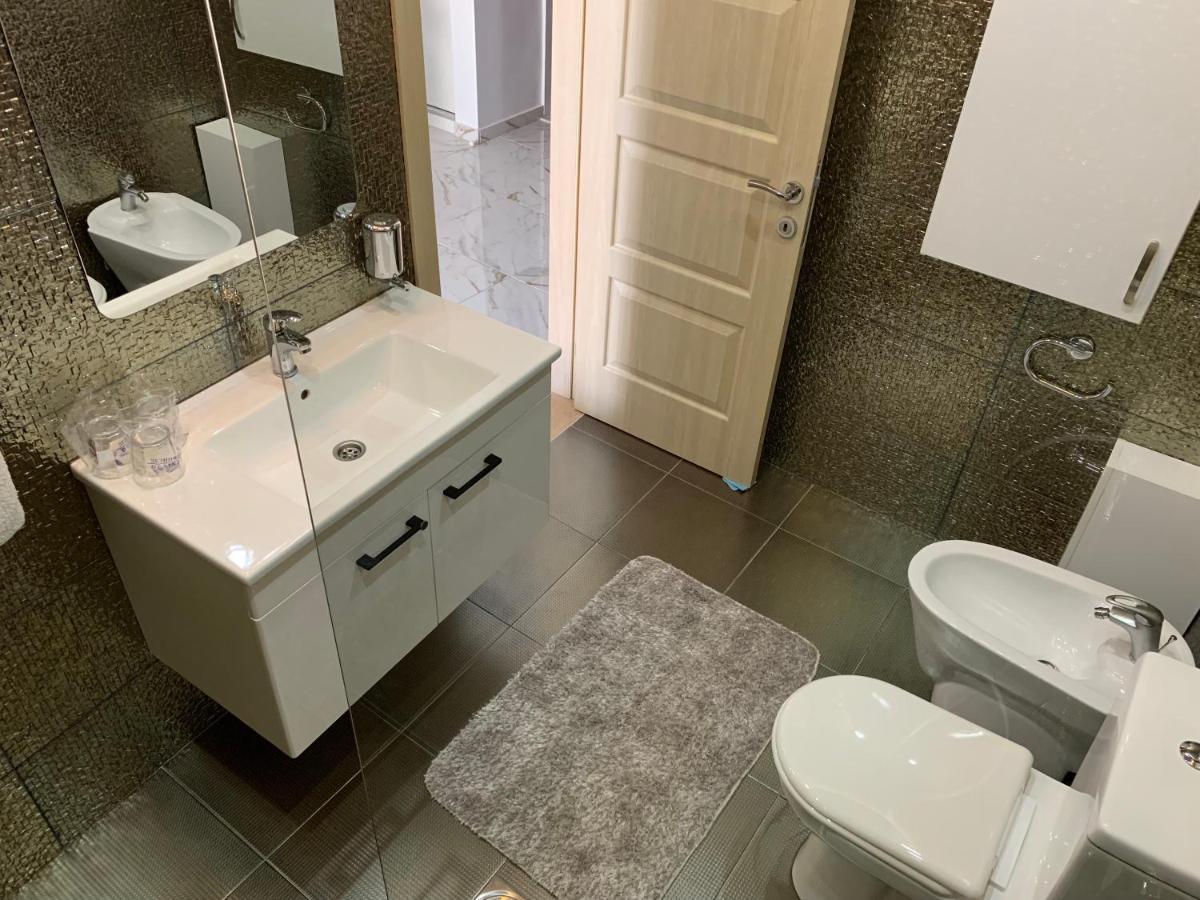Sound Of The Sea Apartment Sveti Stefan Bagian luar foto