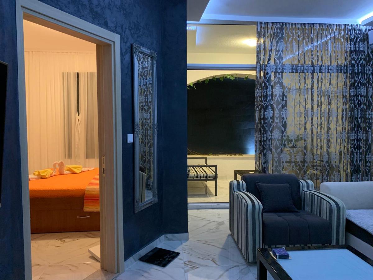 Sound Of The Sea Apartment Sveti Stefan Bagian luar foto