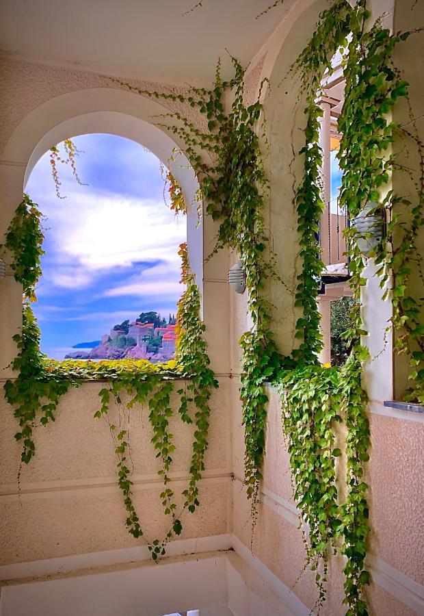 Sound Of The Sea Apartment Sveti Stefan Bagian luar foto