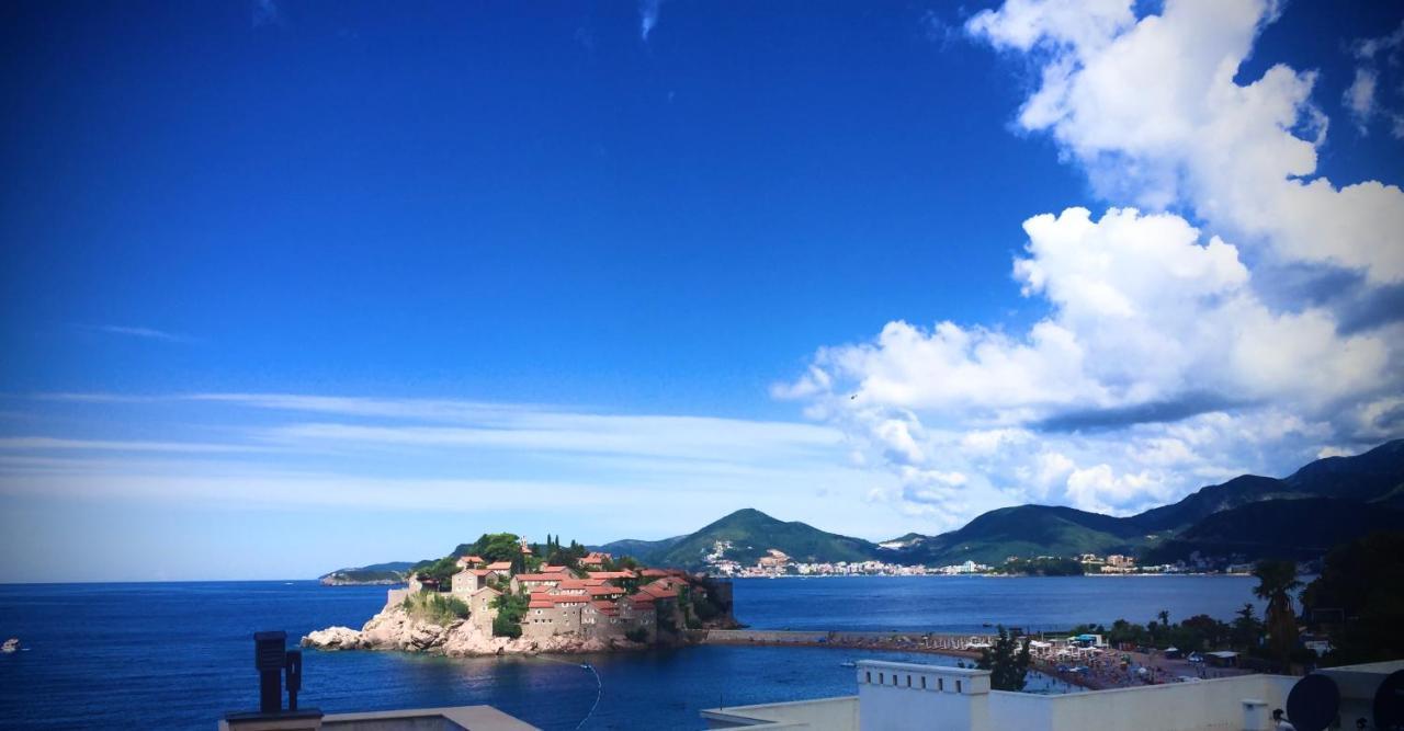 Sound Of The Sea Apartment Sveti Stefan Bagian luar foto